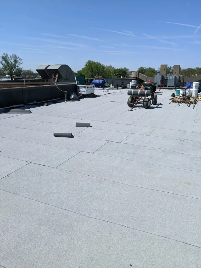 roof coating contractor