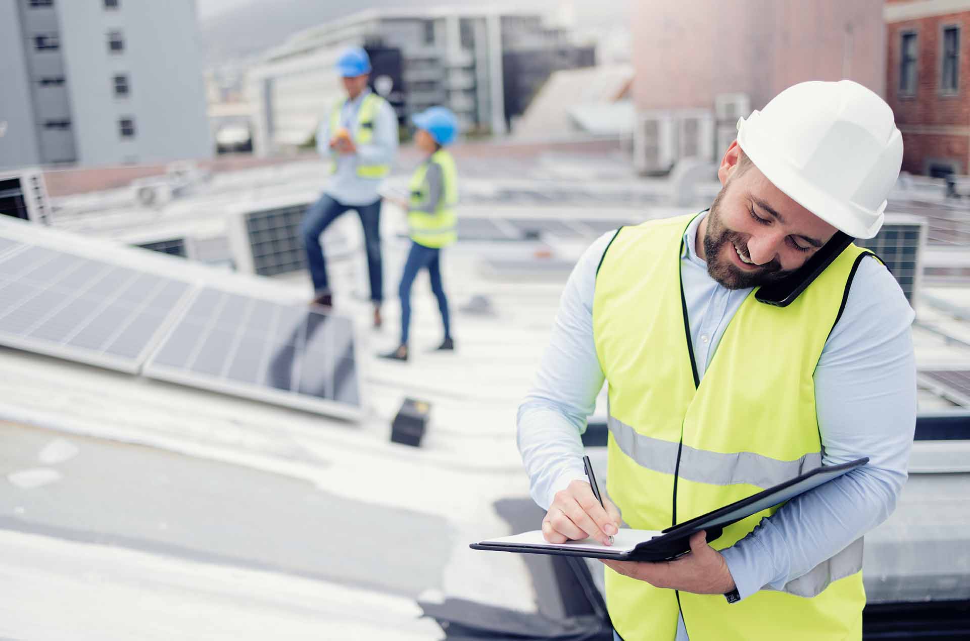 A Homeowner’s Guide: Navigating Insurance Claims for Roofing