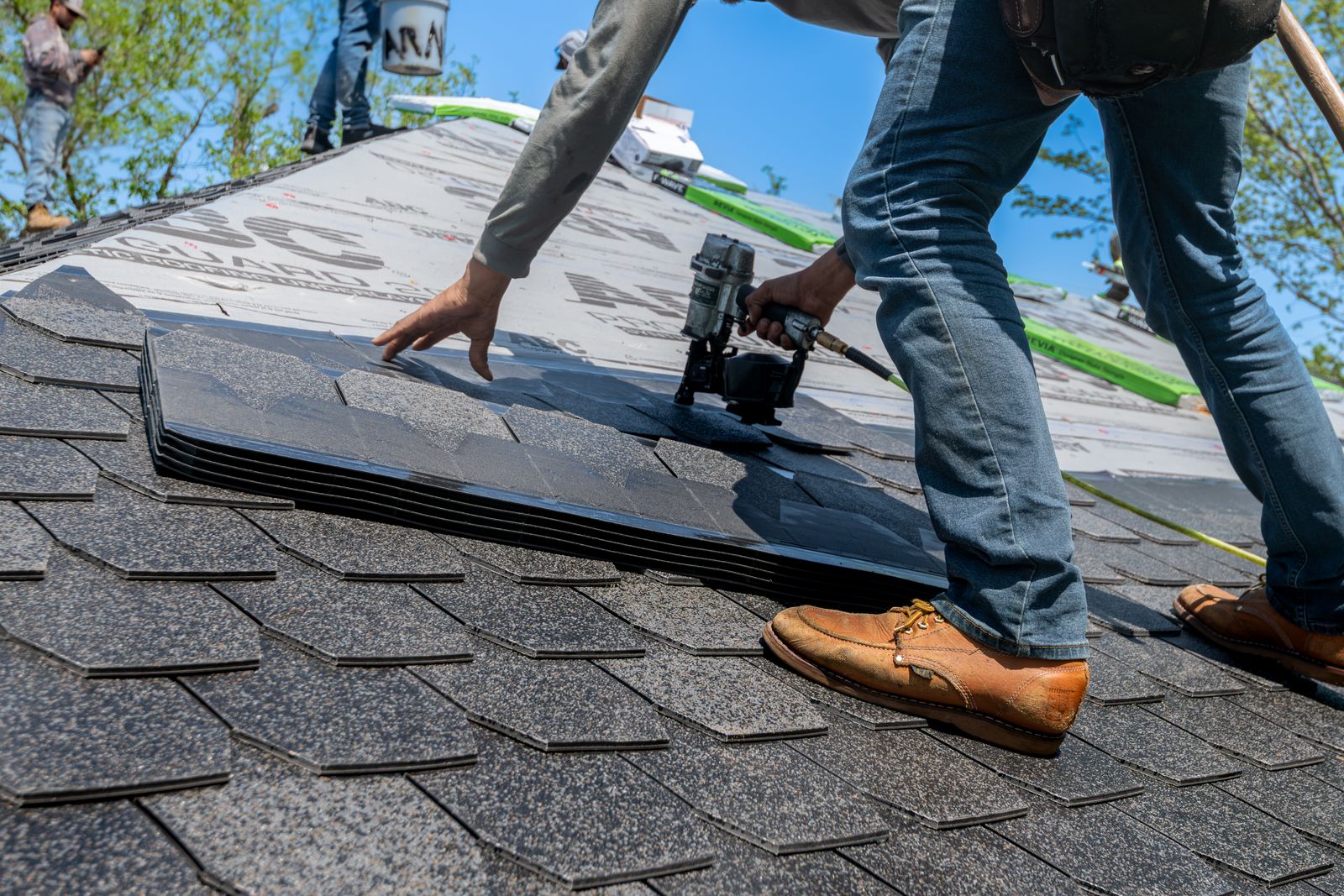 Asphalt vs Slate vs Metal: Which Roof Is Right for Your Philadelphia Home?